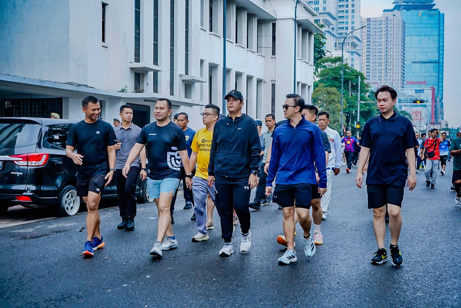 CFD Jadi Ajang Silaturahmi, Rico Waas Senam Bersama Warga