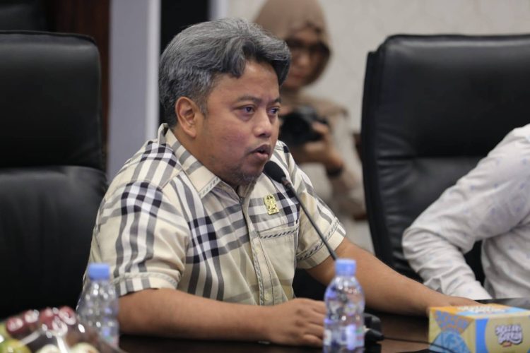 Syaiful Usulkan Sekolah Terbengkalai Jadi Posko Banjir di Sei Mati