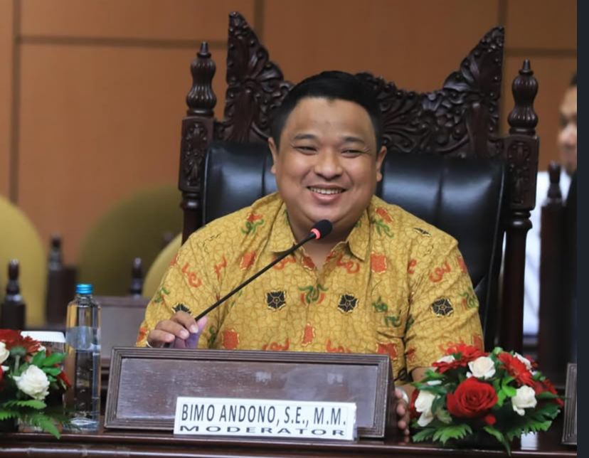 Mobil Listrik di Perlintasan Kereta: Pakar Kebijakan Publik Soroti Kegagalan Sistemik Transportasi Nasional