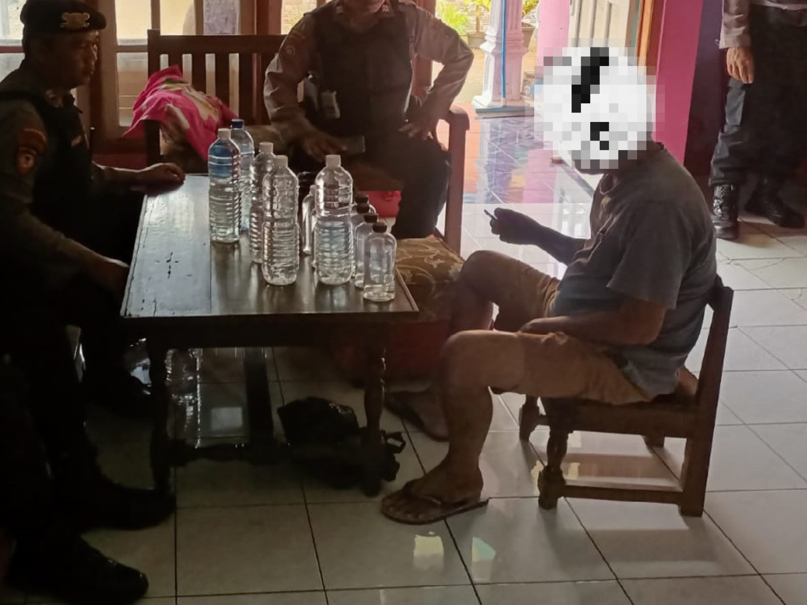 Polisi Sita Empat Puluh Lima Botol Miras Ilegal di Tiga Kecamatan Pati,Tiga Penjual Ditindak
