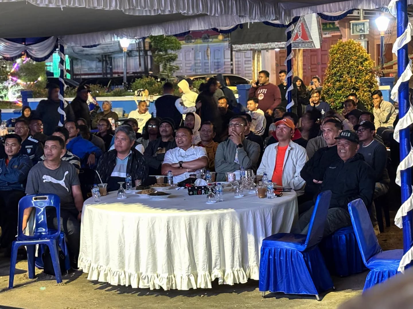 Bupati Taput Nobar Piala Dunia 2026 Bersama Masyarakat Tarutung