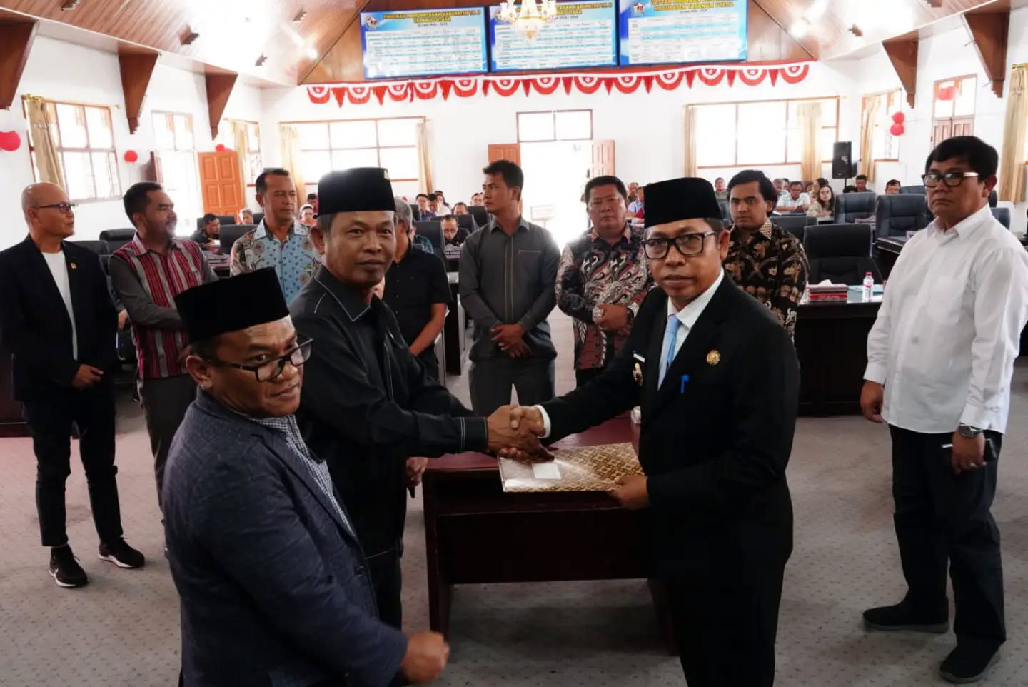 Bupati dan DPRD Taput Sepakati KUA-PPAS Perubahan 2026
