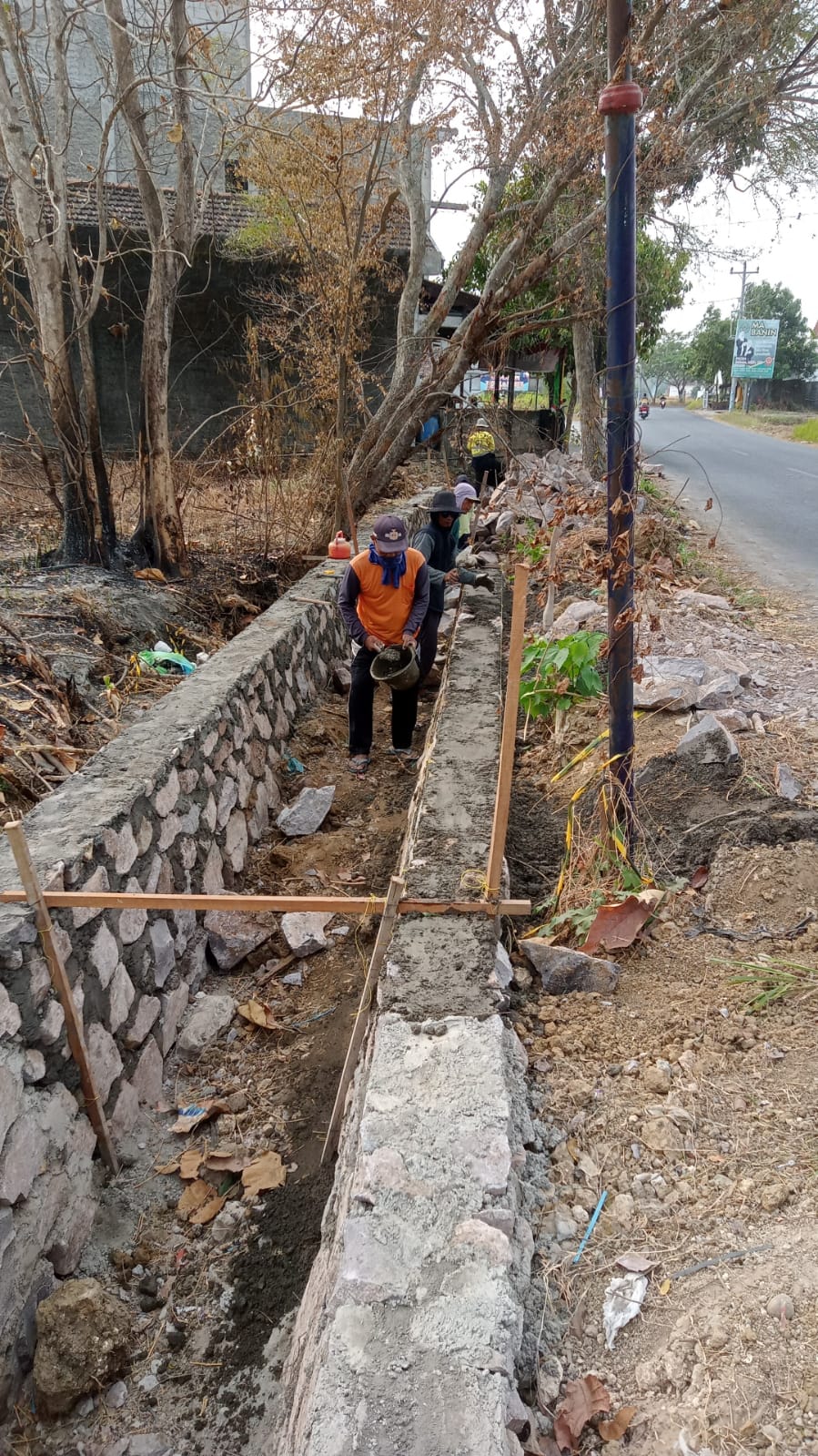 Penataan Talut yang Dibiayai Oleh Dinas Pekerjaan Umum dan Penataan Ruang
