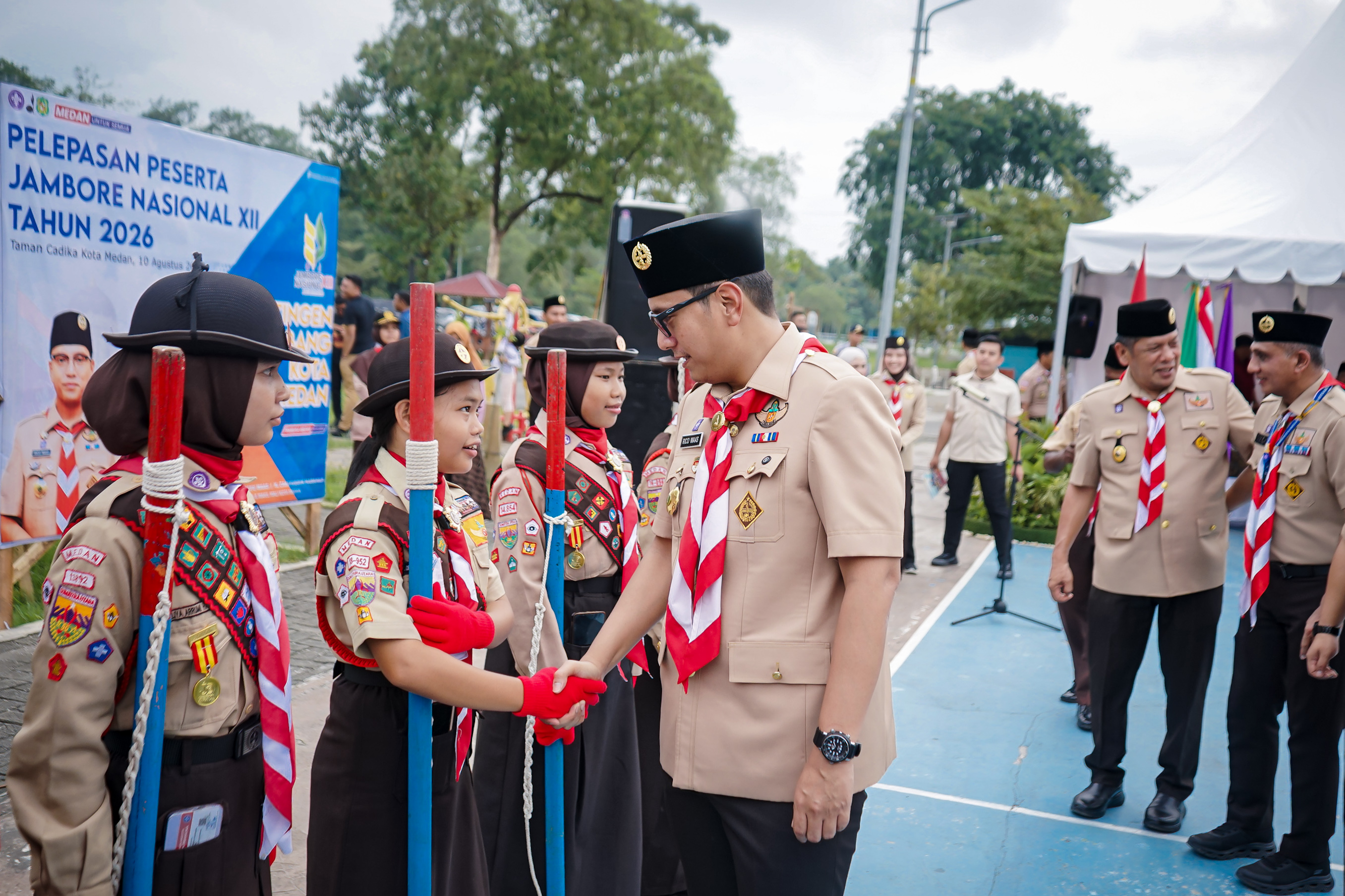 Rico Waas Lepas Kontingen Jamnas XII Kota Medan ke Cibubur